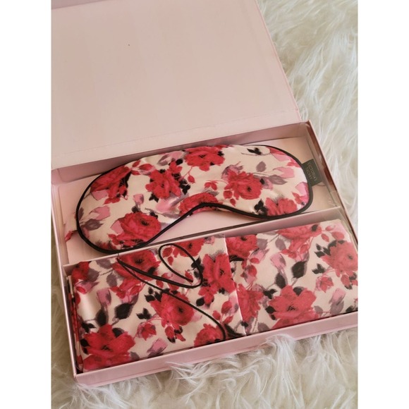 New Victoria's Secret Satin PillowCase & Eye Mask Gift Set - Picture 1 of 3